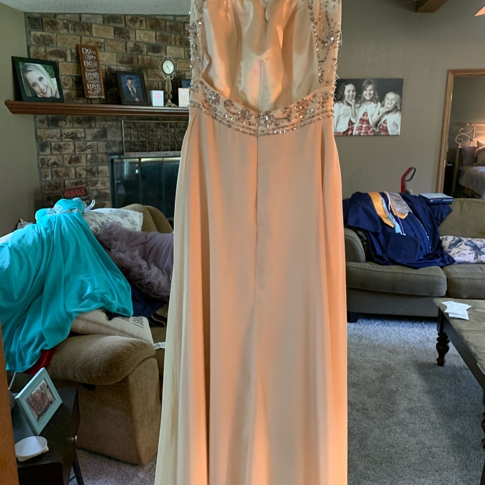 Prom dress - Picture 3 of 3